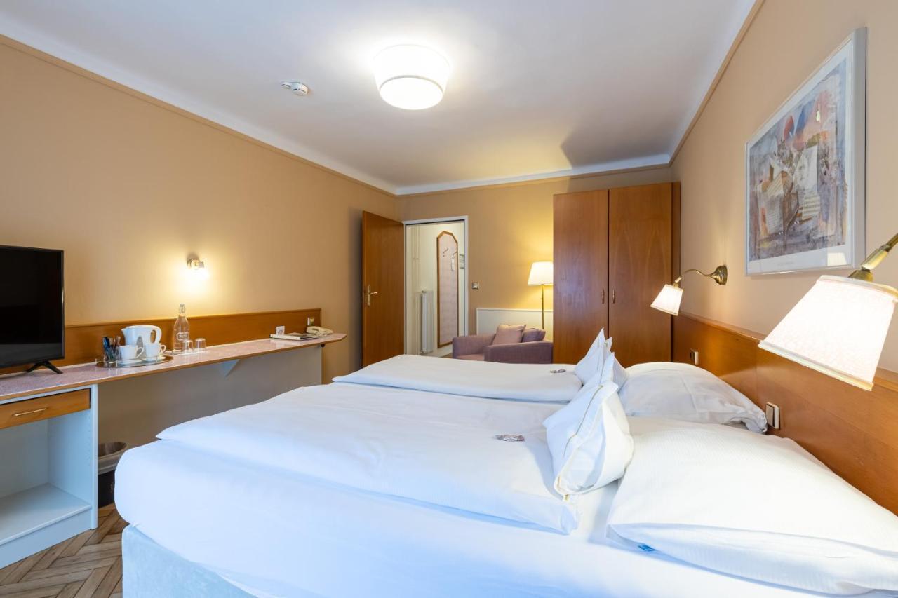 Boutique Hotel Goldenes Lamm Villach Zewnętrze zdjęcie